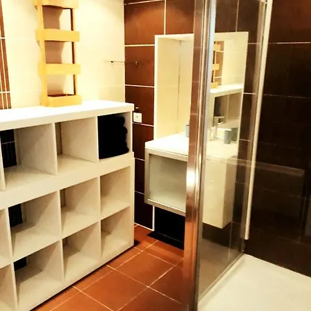 Maison De Village Au Coeur Du Vieil Antibes. Apartment Antibes